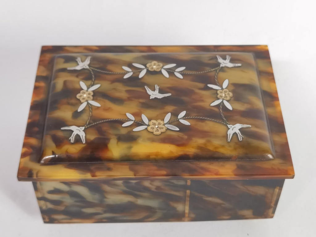 Antique Faux Tortoise Shell Glass Jewelry Music Bo: Antique Faux Tortoise Shell Glass Jewelry Music Box, 3in by 6in