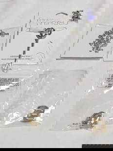 Group of Jewelry Parts: Group of Jewelry Parts