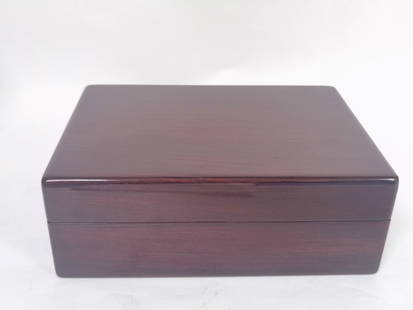 Wood Cigar Storage Box: Wood Cigar Storage Box, 4in by 11.25in by 8.25in