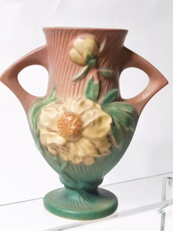 Vintage Roseville Pottery Peony Vase: Vintage Roseville Pottery Peony Vase, 6.5in
