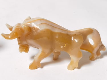 Vintage Agate Carved Bull