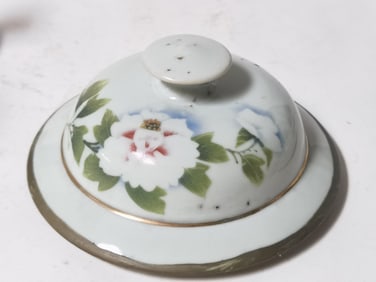 Qing Chinese Porcelain Printed Floral Jar Cover
