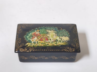 Vintage Russian Hand Painted Lacquer Jewelry Box