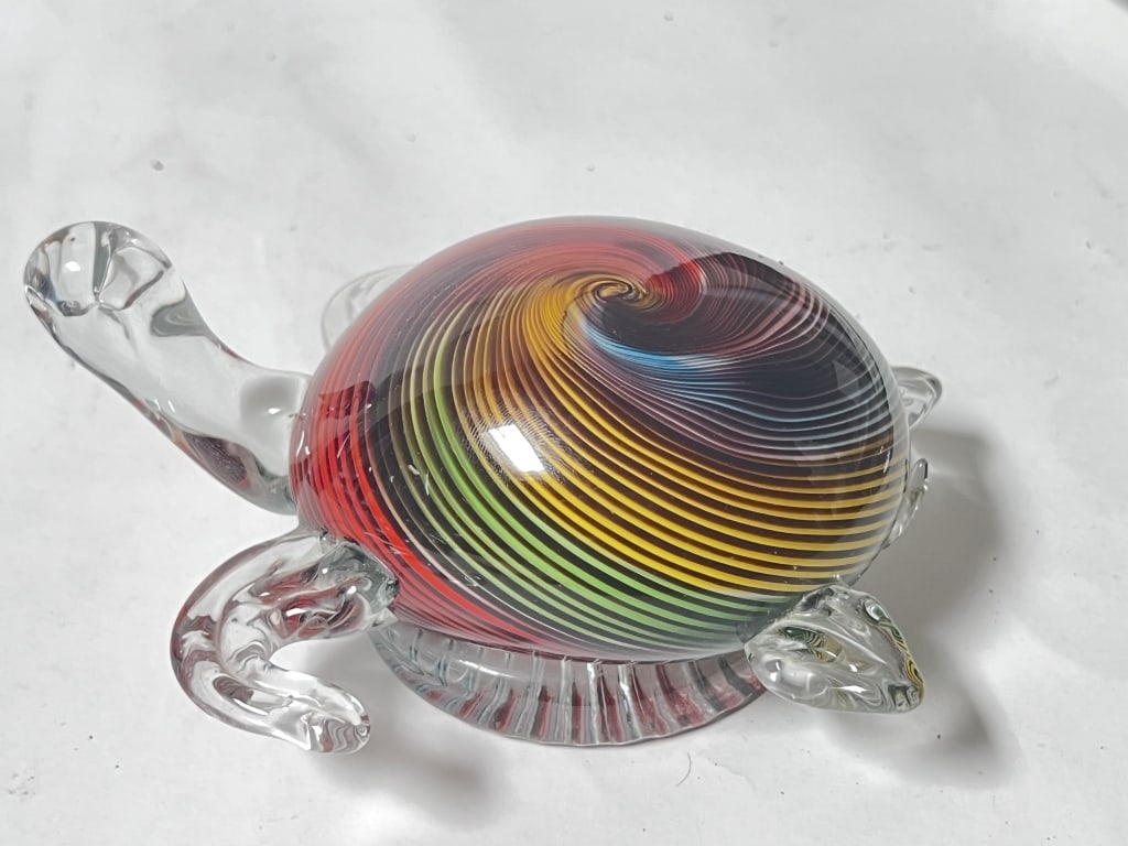 Vintage Vinci by Dynasty Gallery Swirl Art Glass T: Vintage Vinci by Dynasty Gallery Swirl Art Glass Turtle, 3in by 6in