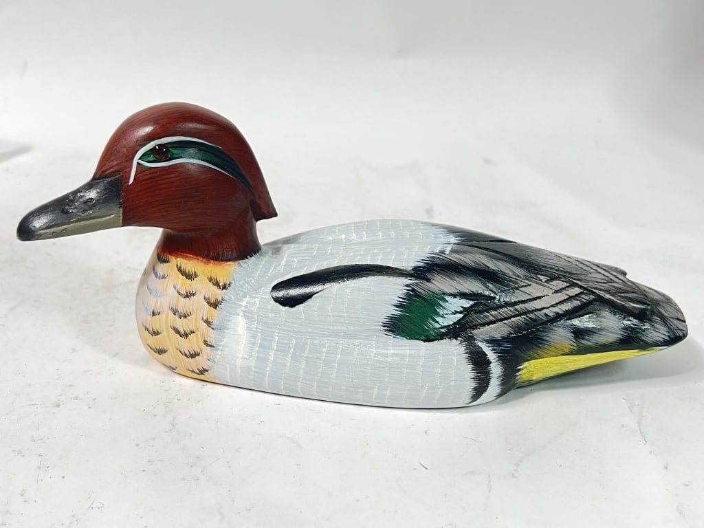 Vintage Wood Carved Hand Painted Duck Decoy (1 of 5)