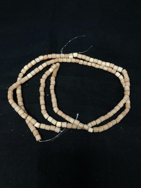 Group of Mother-of-Pearl Beads: Group of Mother-of-Pearl Beads