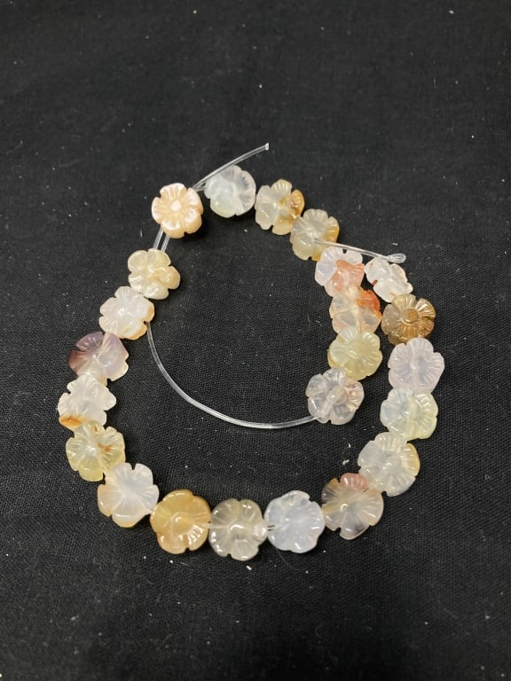 Group of Agate Flower Beads: Group of Agate Flower Beads
