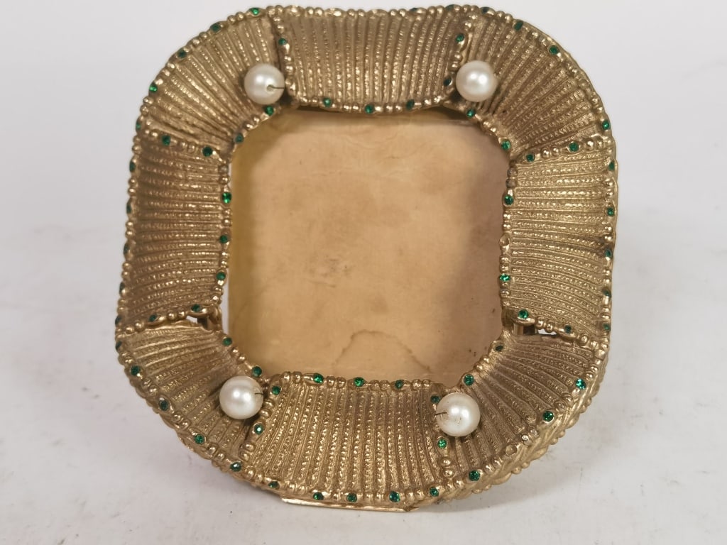 Vintage Gold Colored Faux Pearl Photo Frame: Vintage Gold Colored Faux Pearl Photo Frame, 3.5in