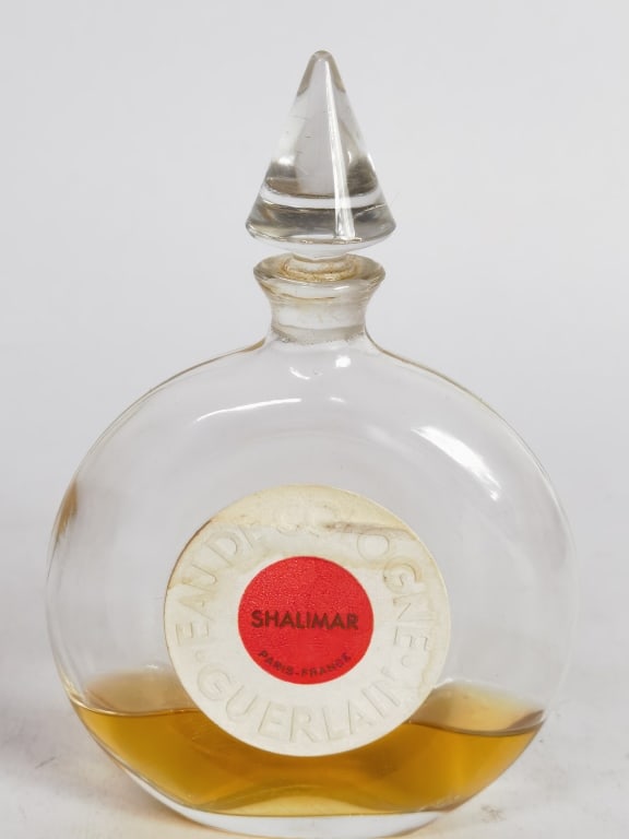 Guerlain France Shalimar Eau de Cologne: Guerlain France Shalimar Eau de Cologne, 4.5in