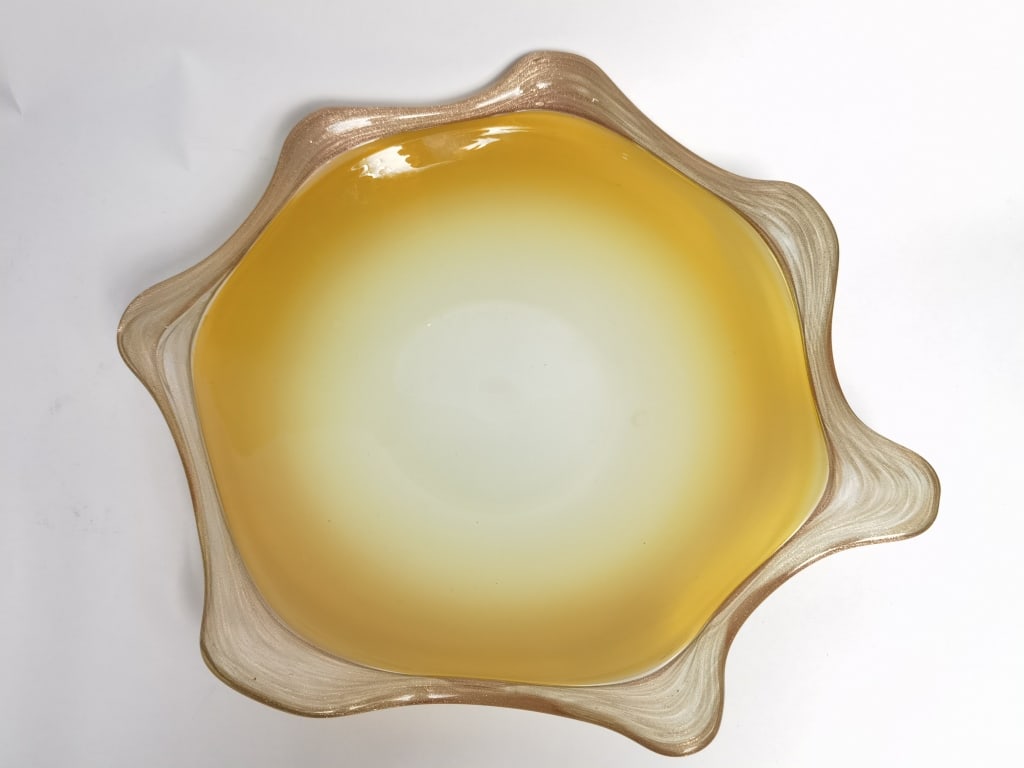 Vintage Murano Italy Aventurina Flecked Biomorphic: Vintage Murano Italy Aventurina Flecked Biomorphic Glass Centerpiece,