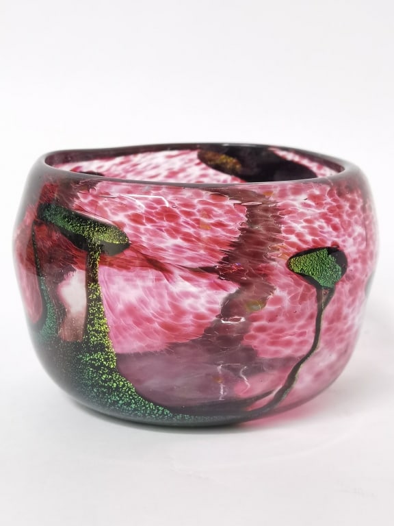 Vintage Murano Italy Pink Splatter Art Glass Bowl: Vintage Murano Italy Pink Splatter Art Glass Bowl, 5in by 3.75in