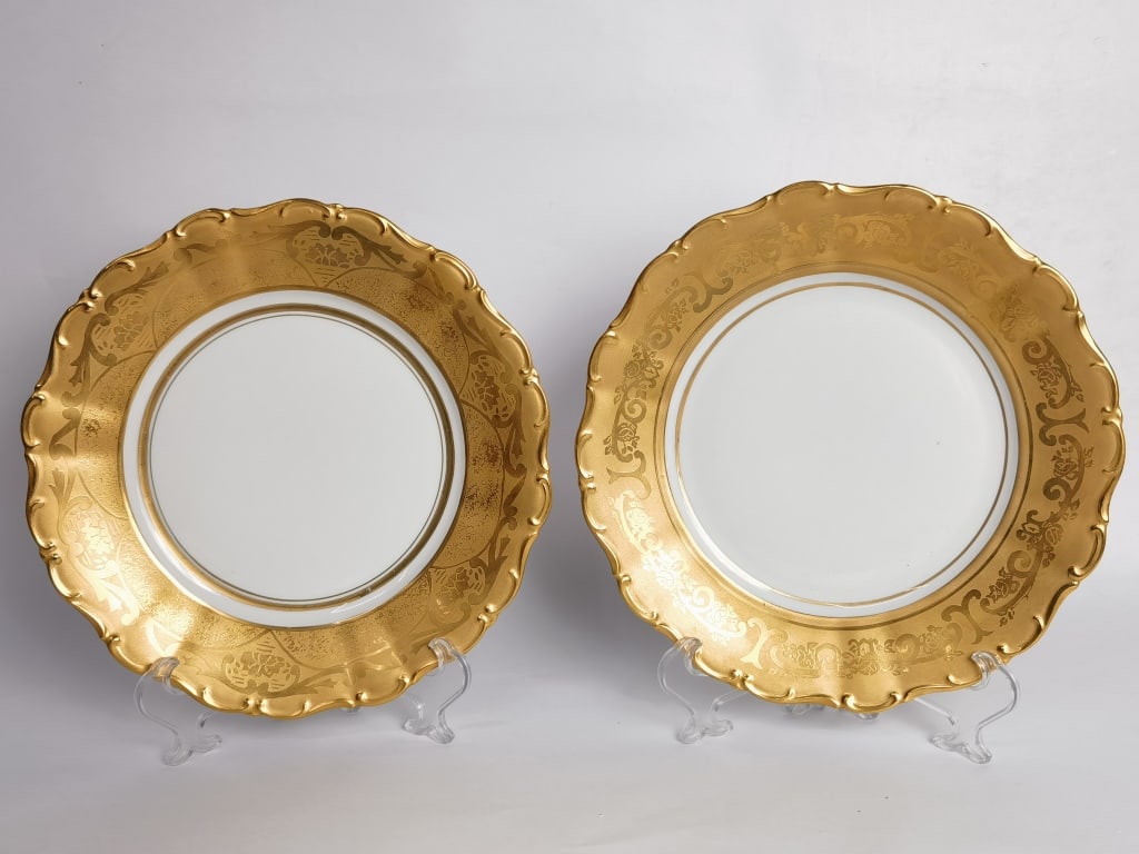 Pr. of Weiden Bavaria Germany Gilt Rim Plates: Pr. of Weiden Bavaria Germany Gilt Rim Plates, 12in