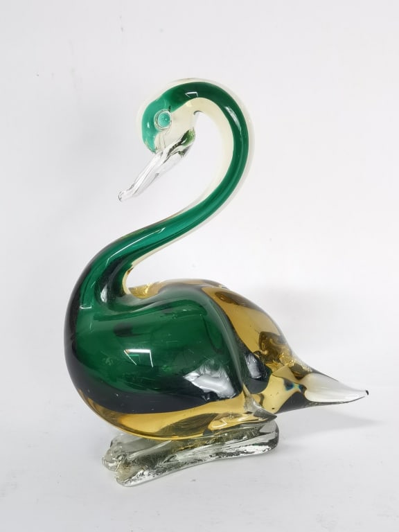 Vintage Murano Italy Green/Amber Sommerso Glass Sw: Vintage Murano Italy Green/Amber Sommerso Glass Swan, 7.5in by 6.25in