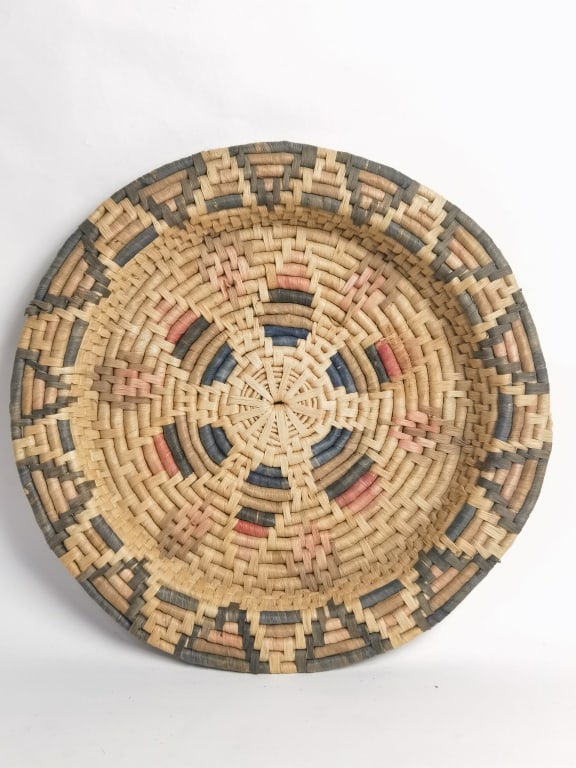 Vintage Native Americn Woven Plate: Vintage Native Americn Woven Plate, 2in by 16.25in