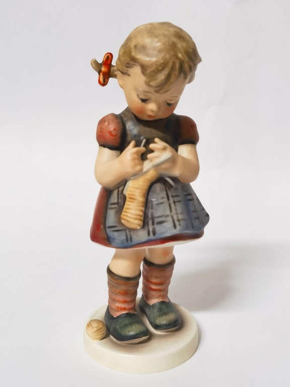 Goebel Hummel "A Stitch in Time" Porcelain Figurin (1 of 4)