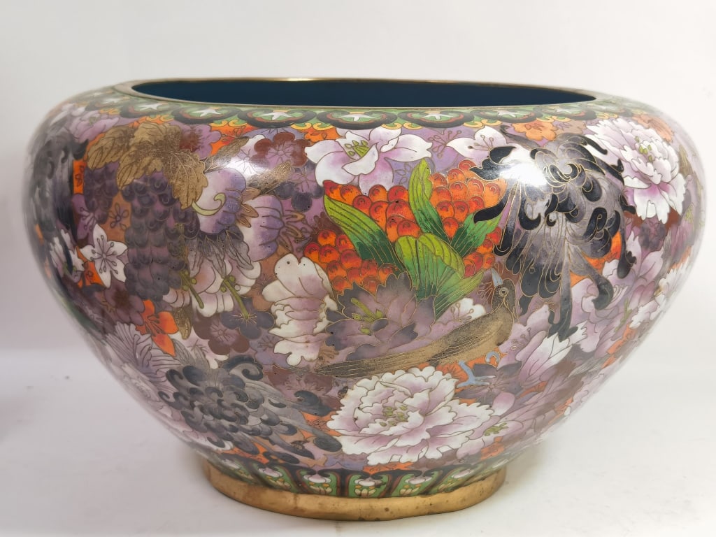 Large Vintage Chinese Cloisonne Bird/Flower Jardin: Large Vintage Chinese Cloisonne Bird/Flower Jardiniere, 9.25in by 15.75in