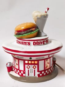 1993 Vintage Department 56 Dinah's Drive-In Diner