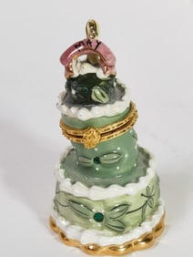 Vintage Heather Goldmind Tilted Birthday Cake Trin
