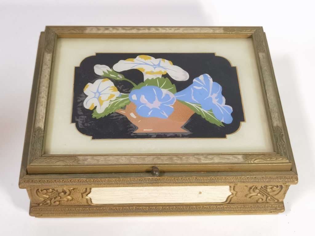 Vintage Painted Floral Inlay Wooden Jewelry Box: Vintage Painted Floral Inlay Wooden Jewelry Box, 3.5in by 9.5in