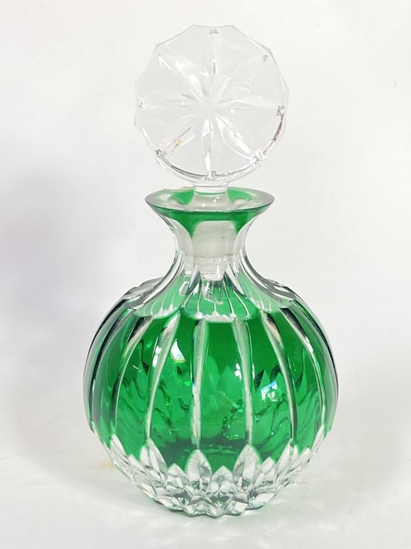 Vintage Emerald Cut-to-Clear Glass Perfume Bottle: Vintage Emerald Cut-to-Clear Glass Perfume Bottle, 6 1/8in