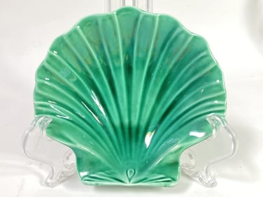 Vintage Wedgwood Porcelain Majolica Seashell Plate