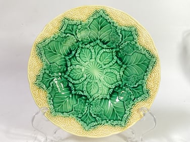 Vintage Wedgwood Porcelain Majolica Plate