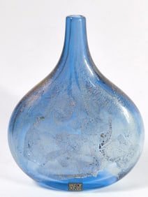Vintage Isle of Wight Glitter Blue Glass Bulbous V