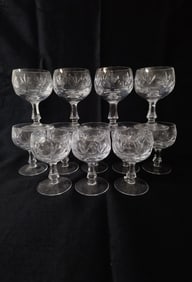 (12) Clear Wine Glasses