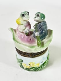 Vintage Frog Lovers Porcelain Trinket Box