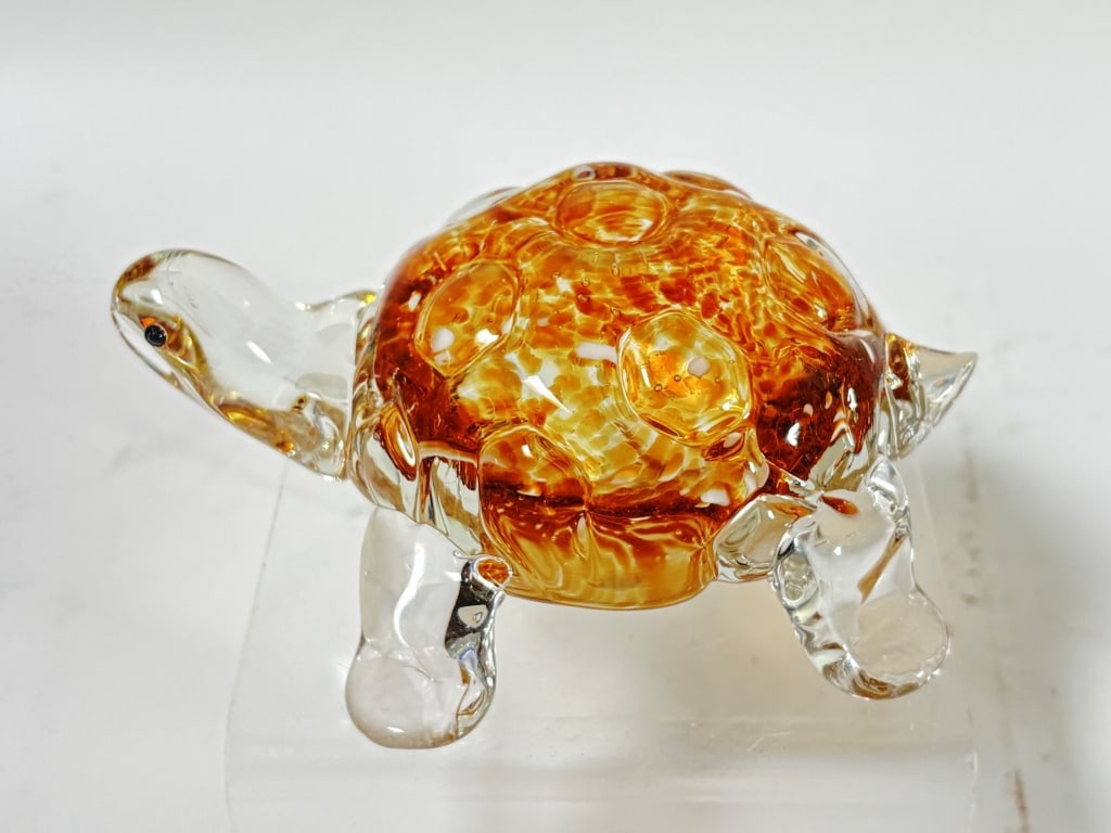 Vintage Lenox Amber Art Glass Turtle: Vintage Lenox Amber Art Glass Turtle, 2.25in by 5in