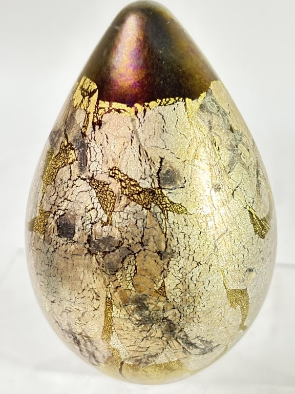 Isle of Wight Gold Iridescent Art Glass Egg Paperw (1 of 5)