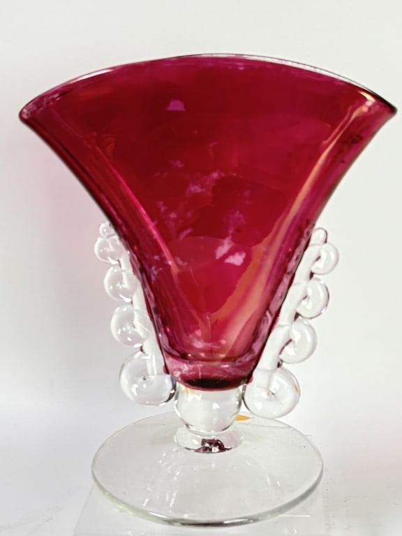 Vintage Heisey Cranberry Glass Flashed Fan Vase (1 of 4)