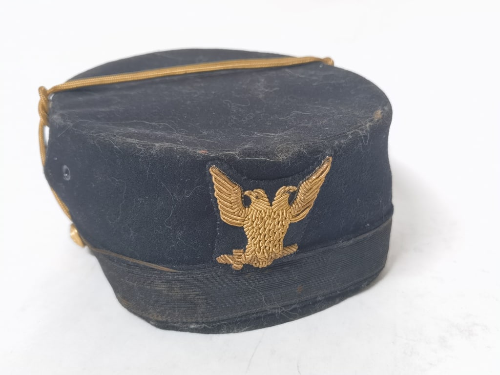 Vintage J.O. Lewis Hat: Vintage J.O. Lewis Hat, 3.75in by 8in