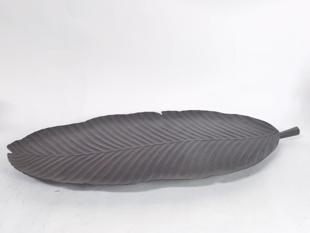 Vintage Metal Leaf Footed Tray (1 of 4)