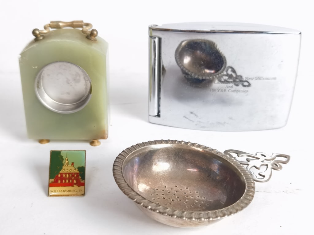 Group of Jade/Metal Table Decors: Group of Jade/Metal Table Decors, 3.5in by 3.75in