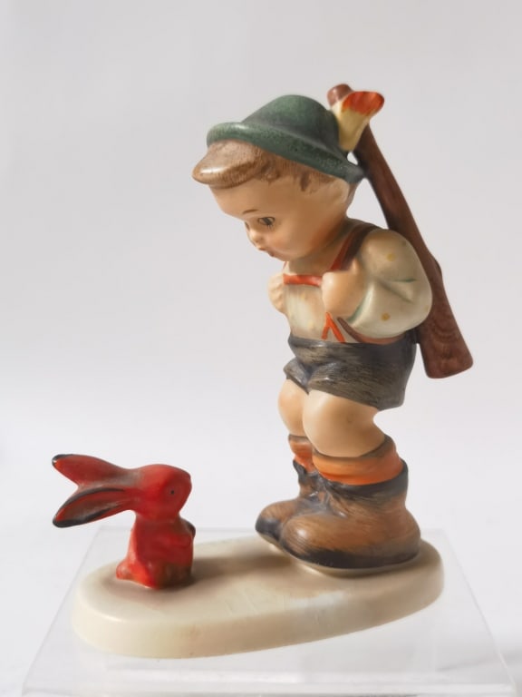 Goebel Hummel Porcelain "Sensitive Hunter" Figurin: Goebel Hummel Porcelain "Sensitive Hunter" Figurine, 5in