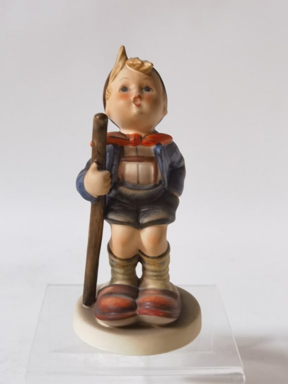 Goebel Hummel Porcelain "The Little Hiker" Figurin: Goebel Hummel Porcelain "The Little Hiker" Figurine, 5.5in