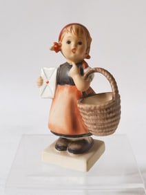 1962 Goebel Hummel Porcelain "Meditation" Figurine