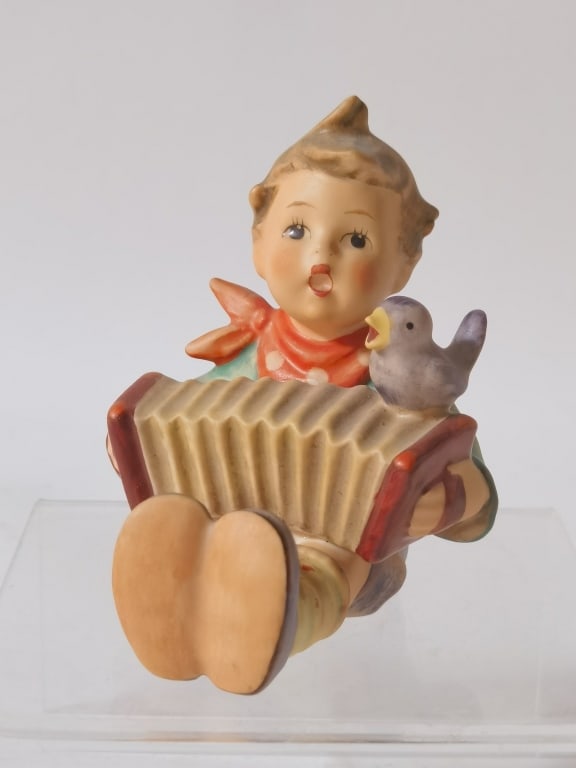 Goebel Hummel Porcelain "Let's Sing" Figurine: Goebel Hummel Porcelain "Let's Sing" Figurine, 3 3/8in