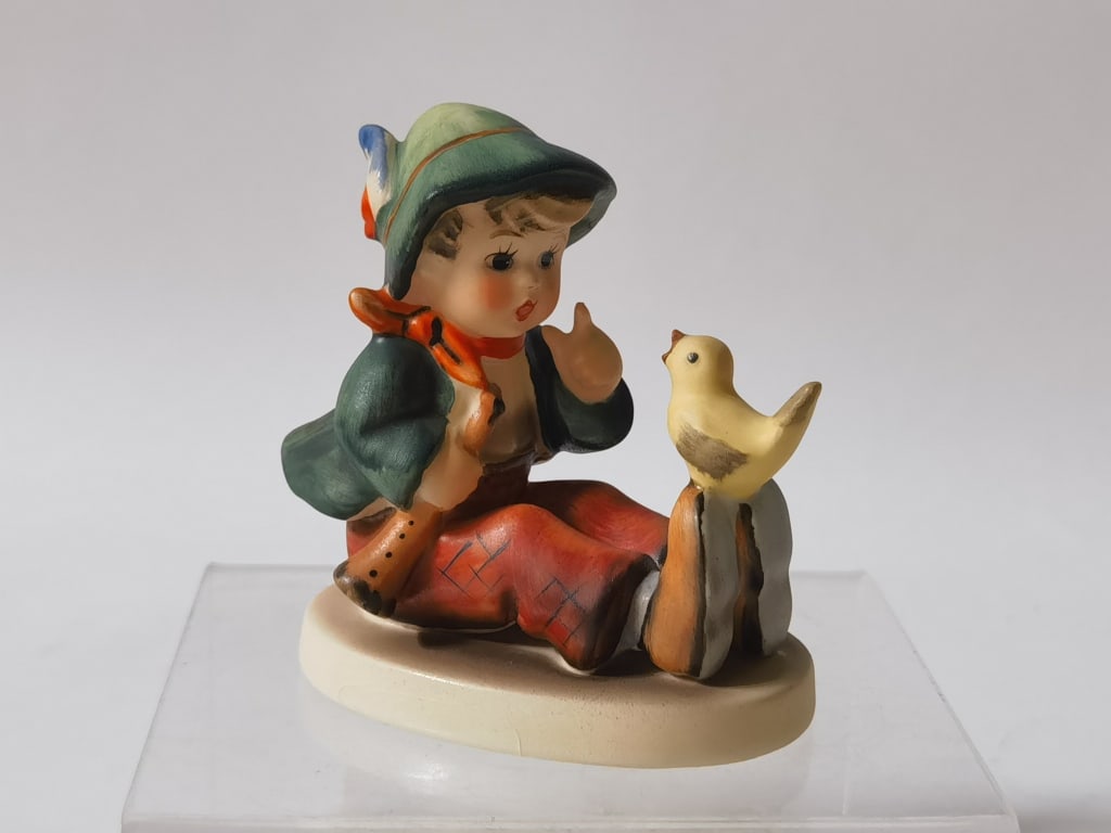 Goebel Hummel Porcelain "Singing Lesson" Figurine: Goebel Hummel Porcelain "Singing Lesson" Figurine, 3in