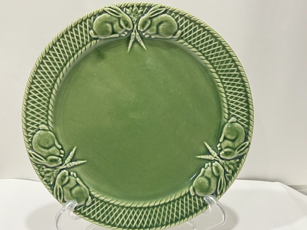 Bordallo Pinheiro Porcelain Green Rabbit Plate (1 of 3)
