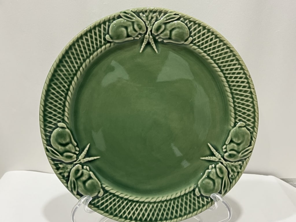 Bordallo Pinheiro Porcelain Green Rabbit Plate (1 of 3)
