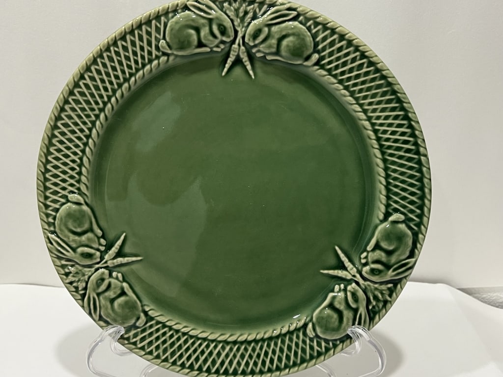 Bordallo Pinheiro Porcelain Green Rabbit Plate (1 of 3)