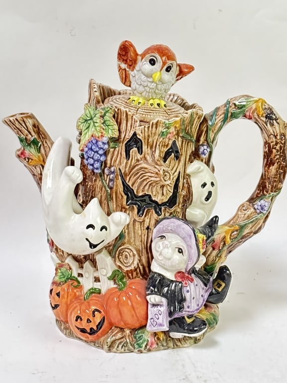 1995 Fitz & Floyd Porcelain Halloween Tree Trunk T: 1995 Fitz & Floyd Porcelain Halloween Tree Trunk Teapot, 10in by 10in