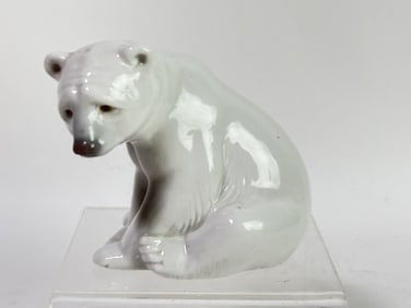 Vintage Lladro Spain Porcelain Polar Bear Figurine