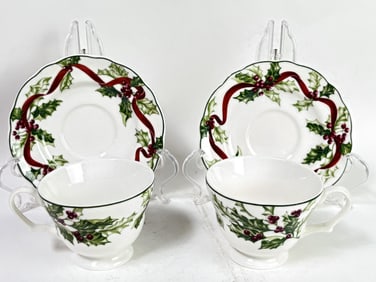 Pr. of 1998 Charter Club Winter Garland Porcelain
