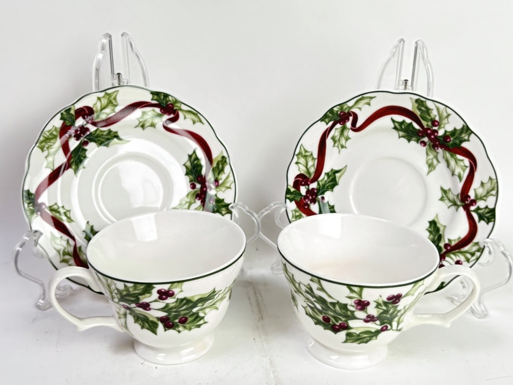 Pr. of 1998 Charter Club Winter Garland Porcelain: Pr. of 1998 Charter Club Winter Garland Porcelain Tea Cups, 3.25in by 6.75in