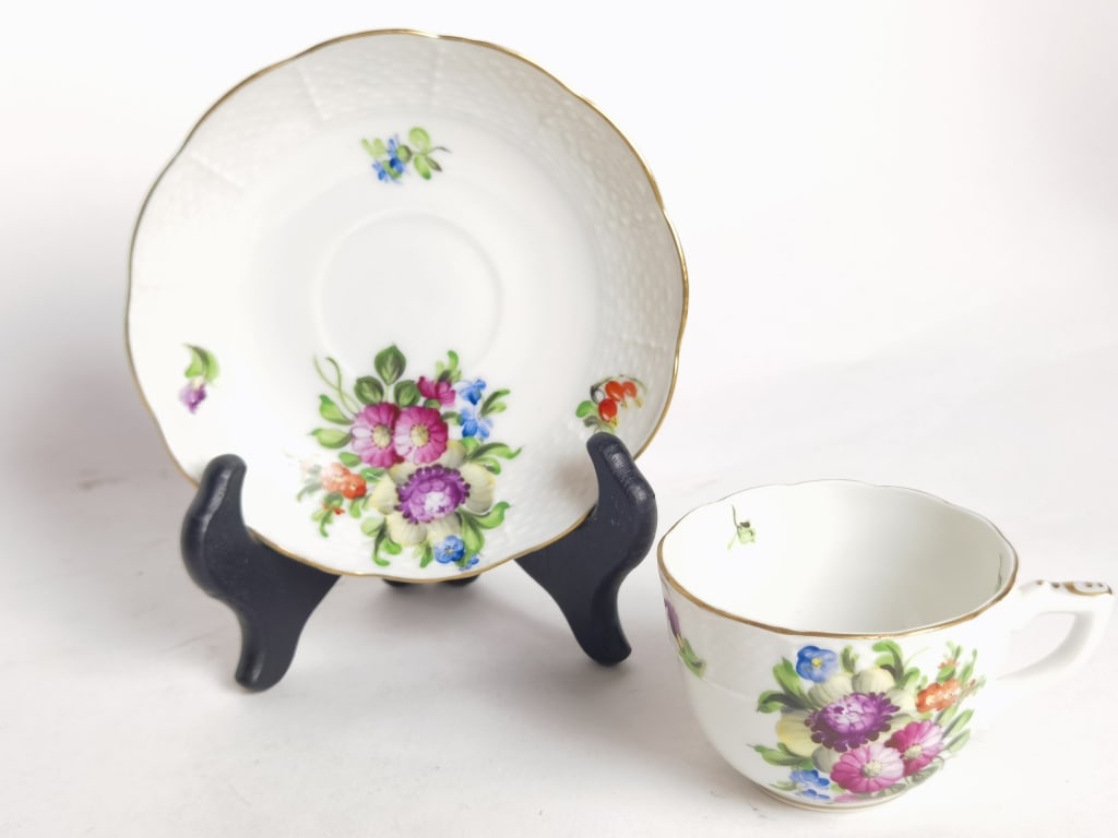 Vintage Herend Hungary Porcelain Floral Tea Cup Se: Vintage Herend Hungary Porcelain Floral Tea Cup Set, 1.75in & 4.5in