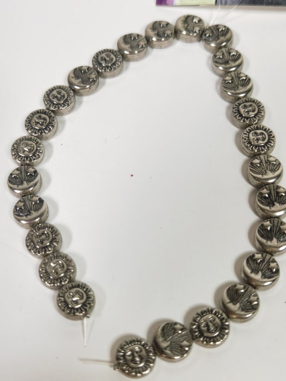 Group of Costume Beads: Group of Costume Beads