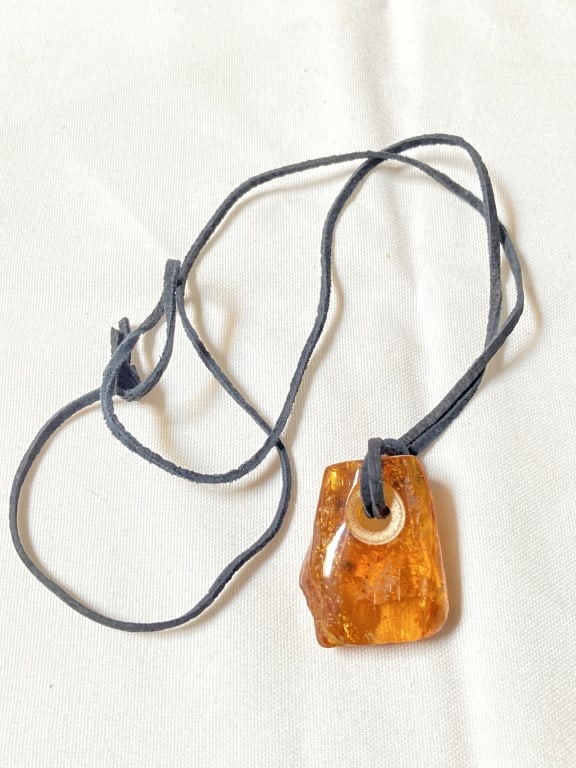 Natural Amber Pendant (1 of 3)